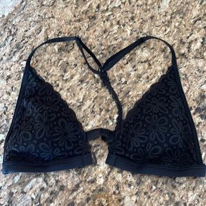 Victoria’s Secret black lace bra size S